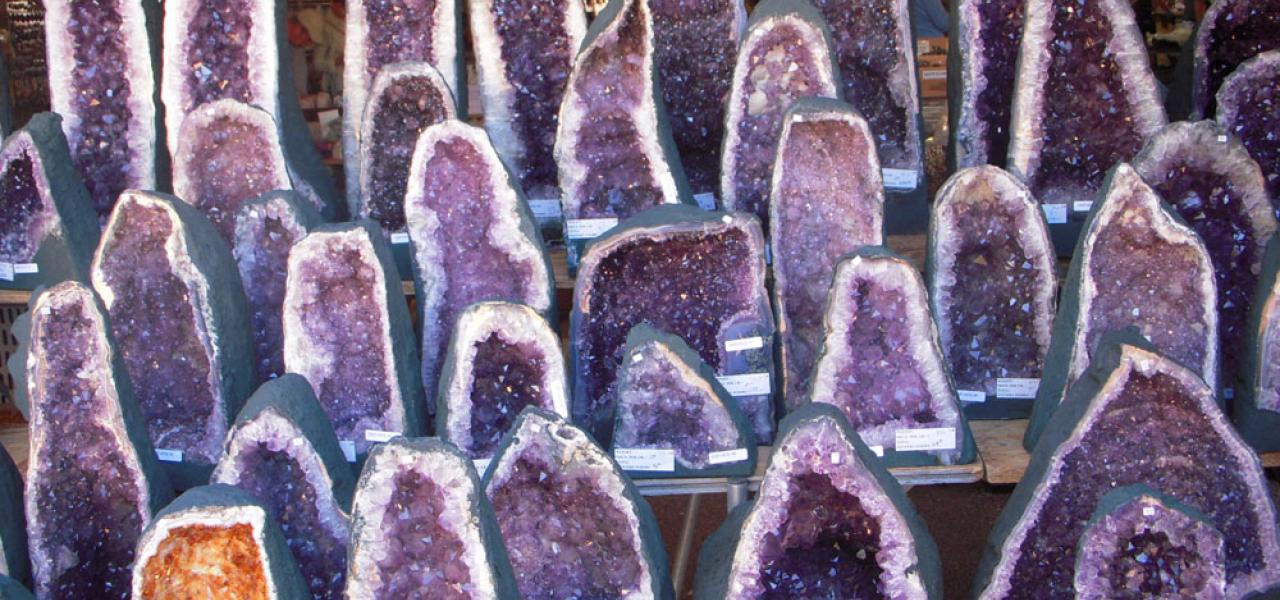 Visit Arizona: First-Timer's Guide to the World's Largest Gem Show